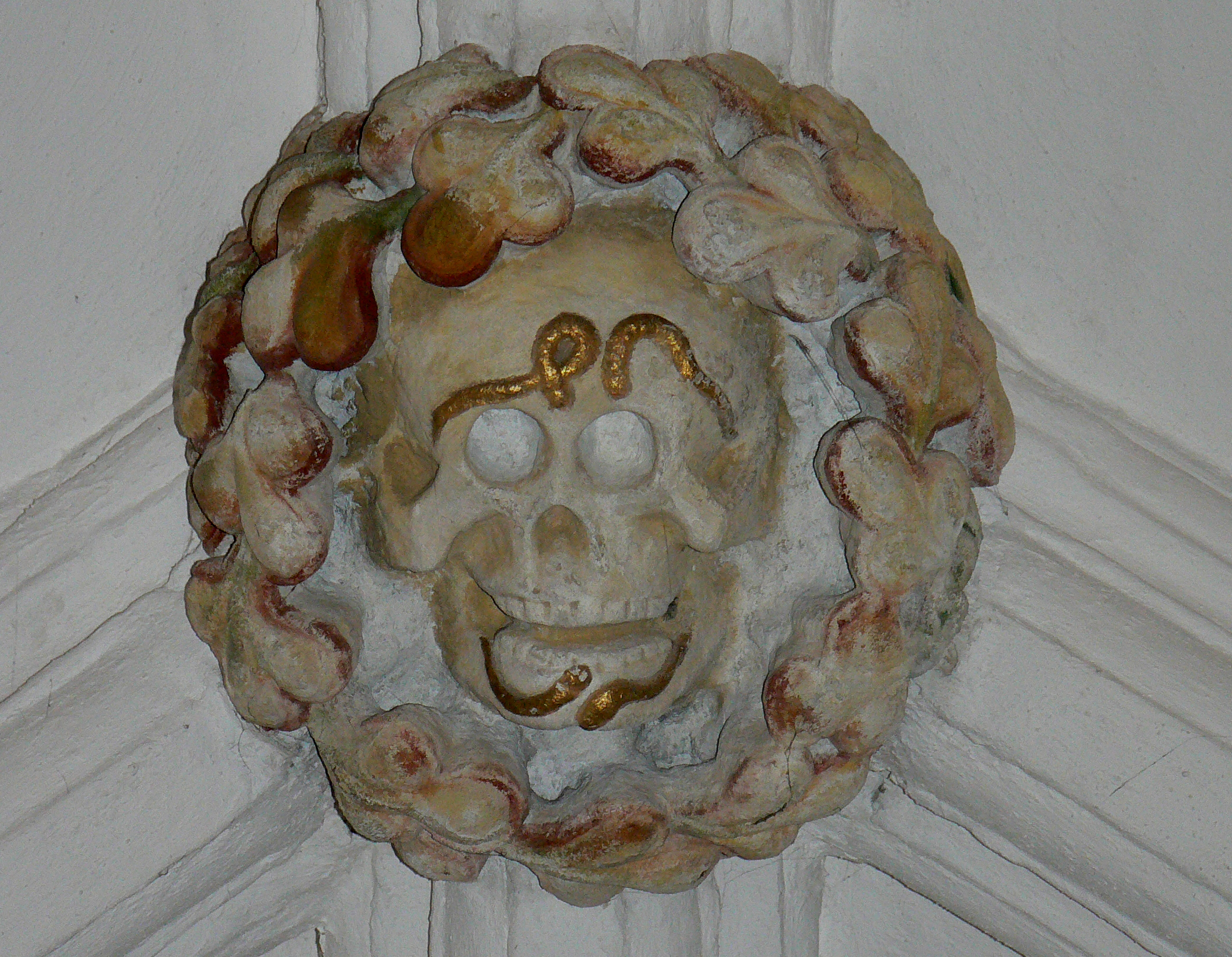 Glasgow Cathedral – Blacadder Aisle cadaver boss 2 copy